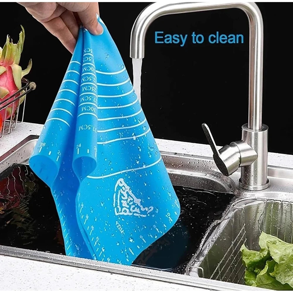 Washing the silicone roti mat in the sink